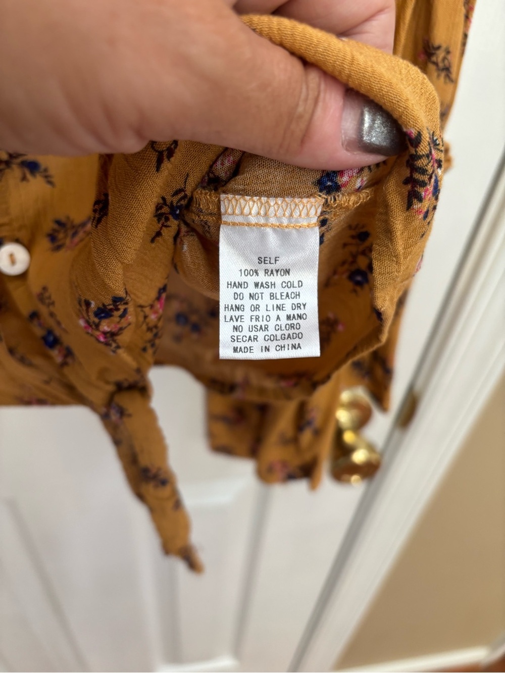 Woman’s Bohemian Floral Tie-Front Blouse, Size L, EUC - Picture 4 of 5